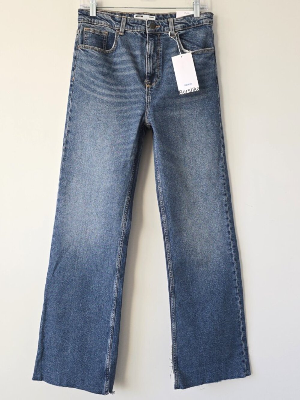 Bershka High Waisted Straight Jeans 6 Light Wash Raw Hem NWT